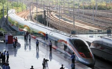 Mengenal Shanghai Maglev,...