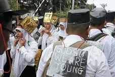 7 Tema Ospek Mahasiswa...