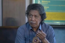 Kondisi Cak Nun Terkini,...
