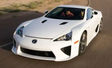 Lexus Akhirnya Resmi...