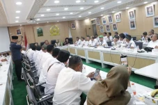 Kades dan Perangkat...
