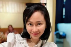 Minta Bantuan ke Uya...