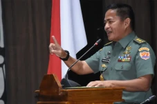 Mengenal Mayjen TNI...