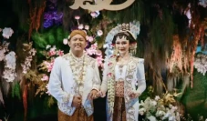 Resmi Menikahi Bella...