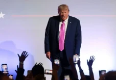 10 Janji Trump untuk...