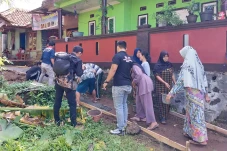 Partai Perindo Bantu...
