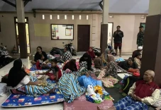 Diterjang Banjir Lahar...
