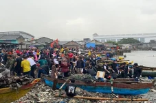 Pantai Sukaraja Bandar...