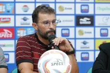 Persis Solo Hadapi Badai...