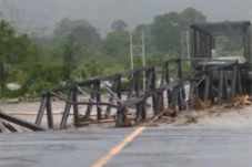 Penampakan Jembatan...