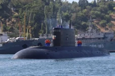 Komandan Kapal Selam...
