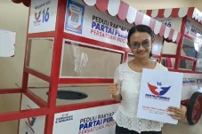 Terima Bantuan Gerobak...