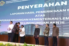 Laporan Keuangan Kementerian...