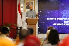 Ganjar Resmikan Lab...