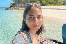 Prilly Latuconsina Pastikan...