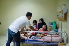 Bocah 6 Tahun yang Sakit...