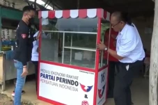 Peduli Pedagang Kecil...