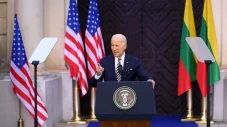 Biden: Rusia Harus Berhenti...