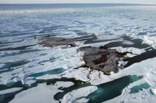 12 Fakta Unik Greenland,...