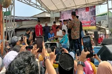 Silaturahmi di Tanah...