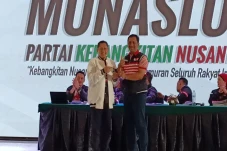 Anas Urbaningrum Resmi...