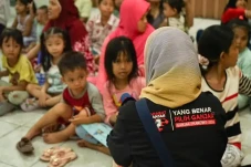 Sahabat Ganjar Berikan...