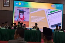 Guru Besar UNJ Perkenalkan...
