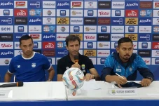 Persib Ditahan Imbang...