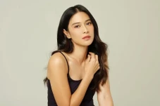 10 Artis Indonesia Lulusan...