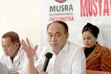 Profil Budi Arie Setiadi...