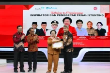 Megawati Beri Tantangan...