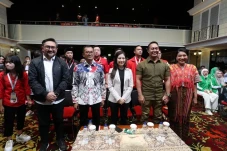 Hasto Ungkap Kedekatan...