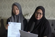 Sungguh Pilu, Capaska...