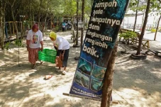 Peduli Lingkungan, Nelayan...