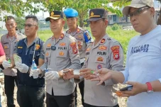Gerebek Kampung Boncos...