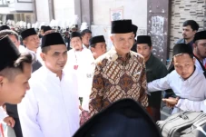 Ganjar Bahas Masa Depan...