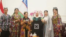 Bupati Bojonegoro Sambut...