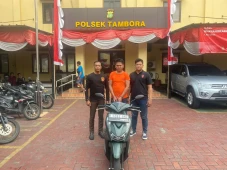 Mencuri Modus Pecah...