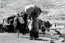 Pukulan Bagi Israel,...