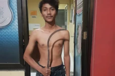 Bawa Celurit, Pemuda...