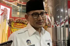 Lift Kaca Akan Dibangun...