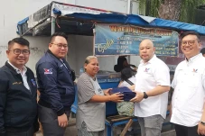 Perindo Salurkan Bantuan...