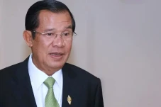 4 Dekade Berkuasa, PM...
