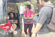 Kampung Narkoba Digerebek,...