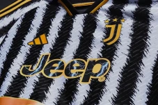 UEFA Tendang Juventus...