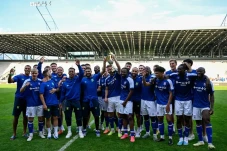 Elkan Baggott Jadi Starter,...