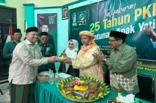 Cak Rochim dan DPC Surabaya...