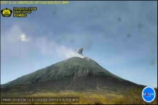Gunung Ili Lewotolok...