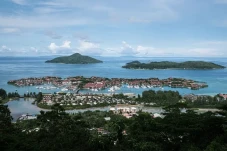 10 Negara Terkaya di...
