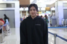 Janji Ester Nurumi dan...